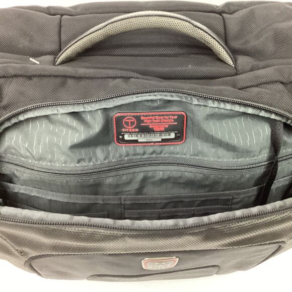 Tumi T-Tech Presido Lombard-Black Large Carry-On-Padded-No Shoulder Strap- 6754D - Picture 6 of 15